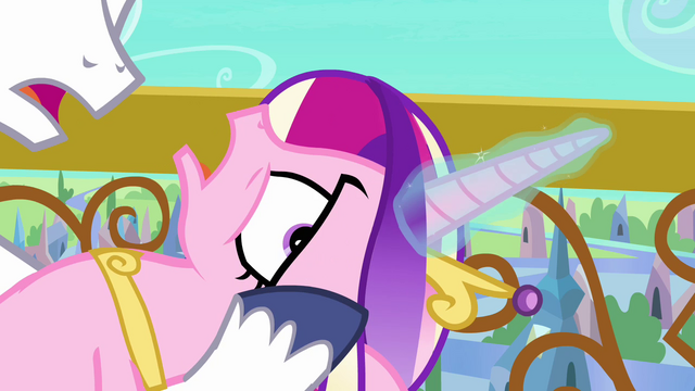 File:Cadance's magic diminishing S3E1.png