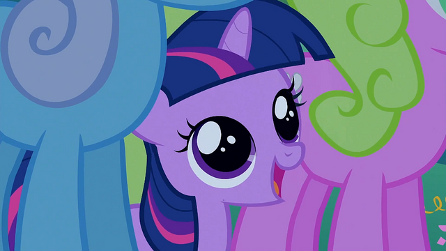 File:Filly Twilight happy S1E23.png