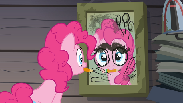 File:Pinkie Pie looking at the mirror S4E09.png