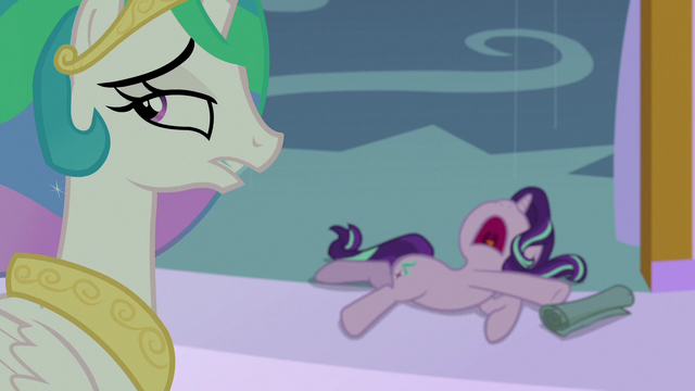File:Princess Celestia not surprised S7E10.png