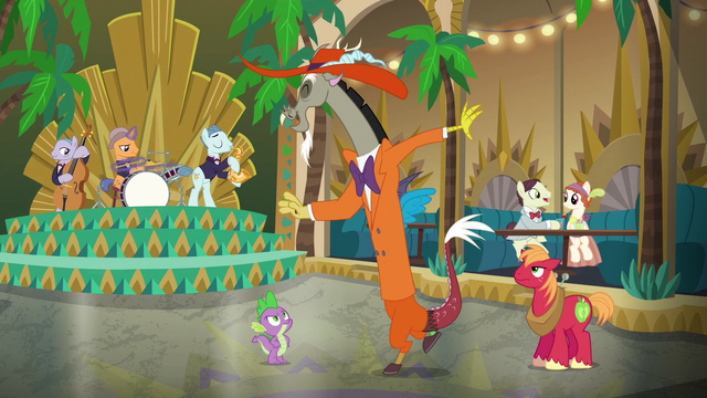 File:Discord dancing to swing music S6E17.png