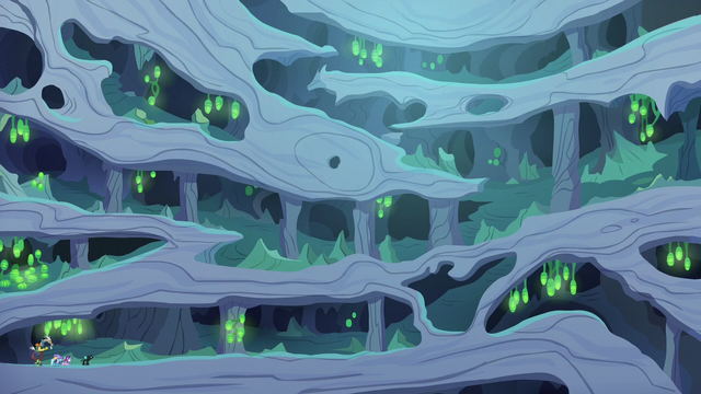 File:Wide view of changeling hive interior S6E25.png