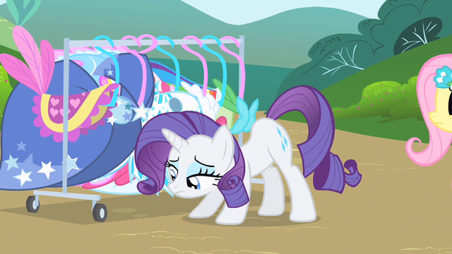 File:Rarity feeling down S1E20.png