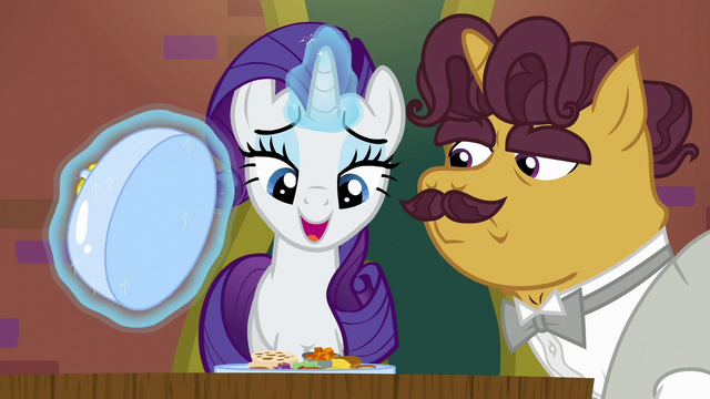File:Rarity showing food to Coriander S6E12.png