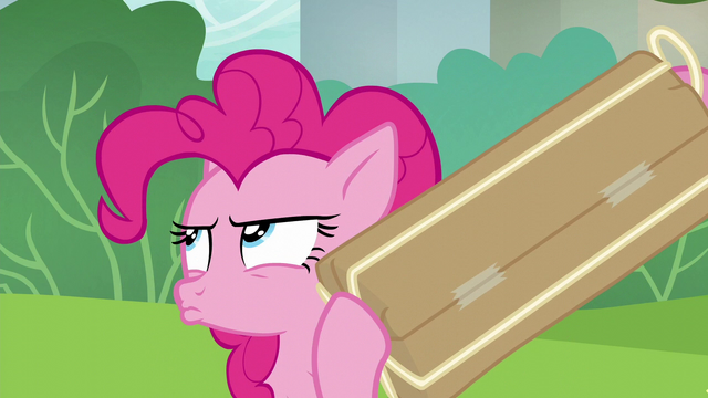 File:Pinkie Pie shaking her present S6E3.png
