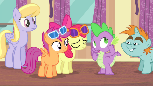 File:Spike "Rarity fell way behind" S4E19.png