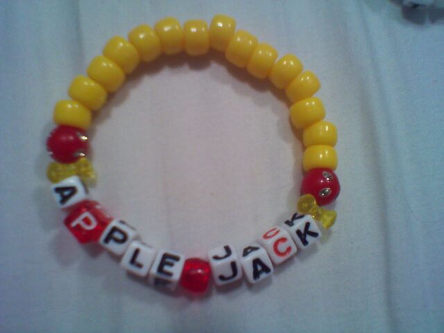 File:FANMADE Applejack bracelet.jpg