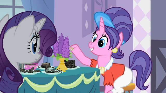 File:Rarity's mother 'and six nights' S2E05.png
