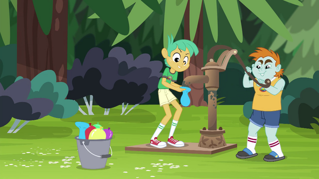 File:Snips and Snails filling balloons with water EG4.png