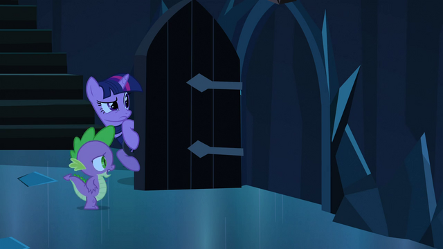 File:Spike approaching door S3E2.png