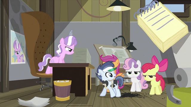File:Notebook being sent to the typewriter S2E23.png