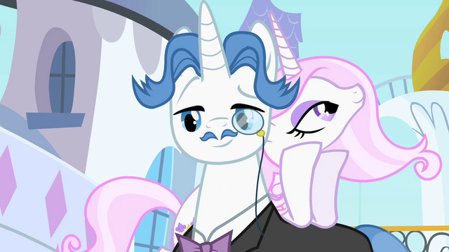 File:Fleur leaning on Fancypants S02E09.png