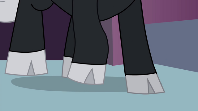File:Tirek's legs S4E26.png
