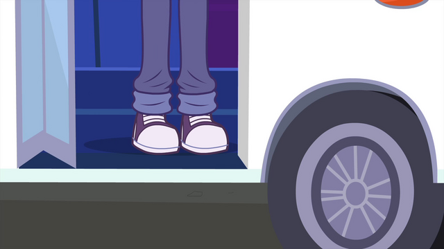 File:A pair of legs about to walk off the bus EG3.png