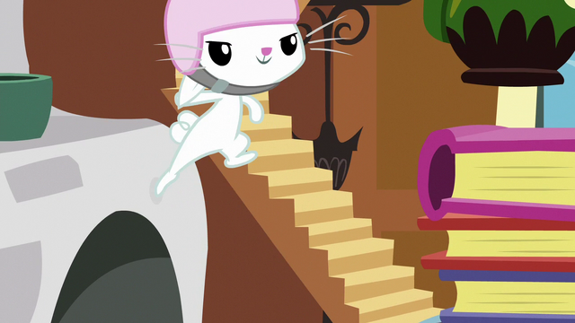 File:Angel jumping from the fireplace S7E5.png