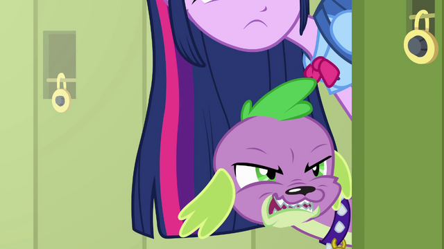 File:Spike growls angrily EG.png