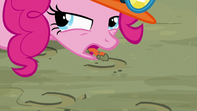 File:Pinkie Pie tasting the gorge dirt S7E4.png