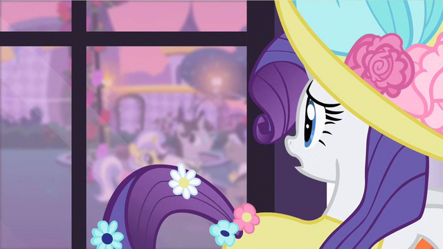 File:Rarity mmh... S2E9.png