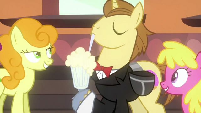 File:Con Mane with fillies S2E24.png