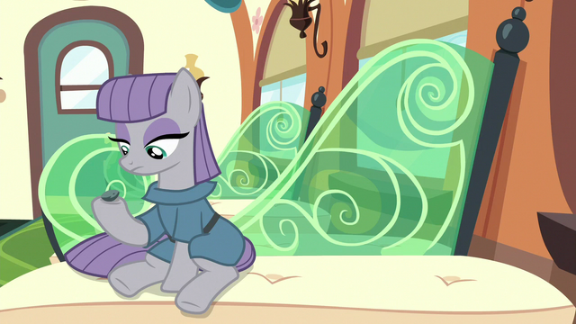 File:Maud and Boulder on the train S7E4.png