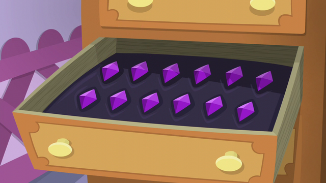 File:Rarity's gem drawer S5E3.png