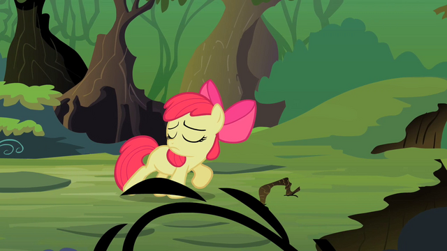 File:Apple Bloom walking S2E06.png