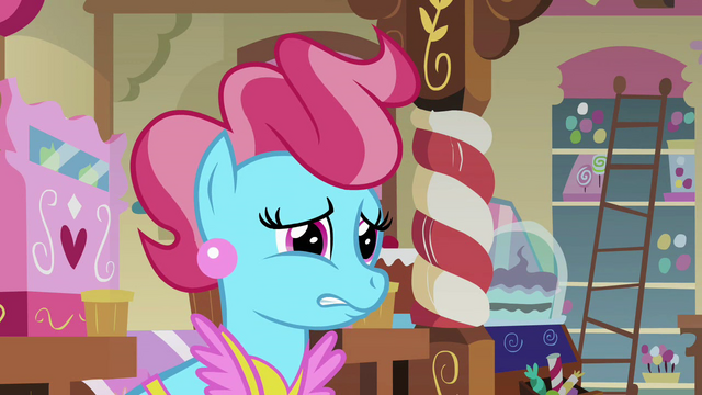 File:Mrs Cake hesitate S02E17.png
