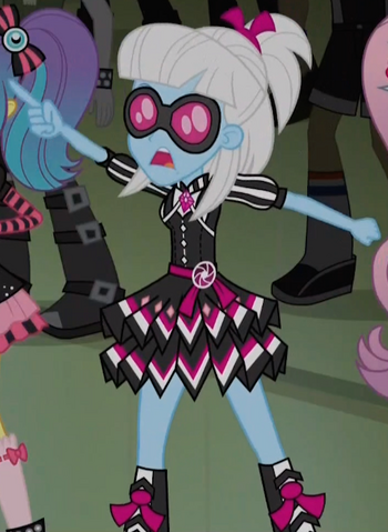 File:Photo Finish EG Rainbow Rocks Audition Outfit.png