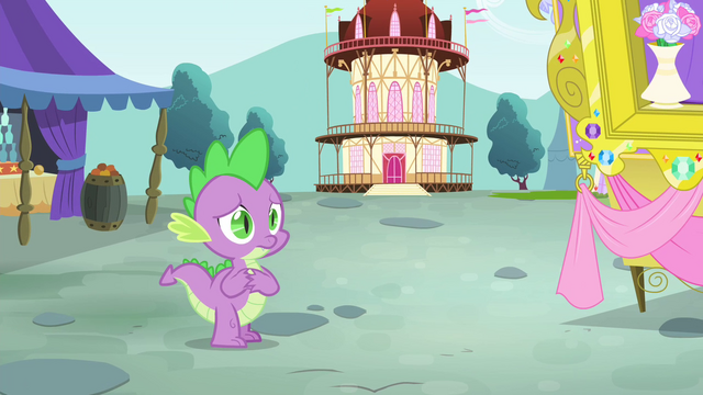 File:Spike worried S4E23.png