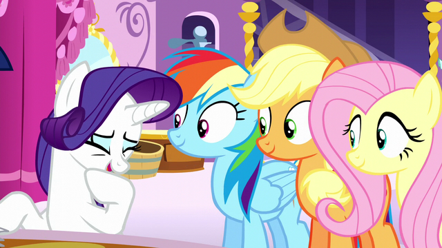 File:Rarity giggling amusedly S6E9.png