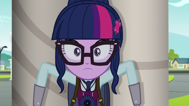 File:Twilight Sparkle hiding behind a pole EG3.png