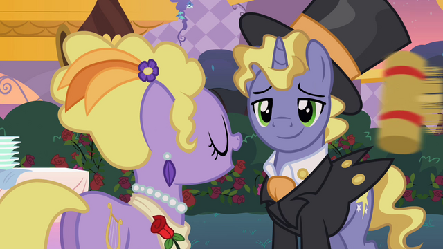 File:Lyrica chatting S02E09.png