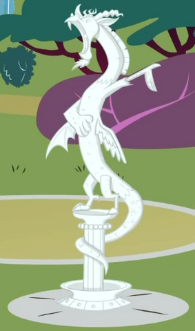 File:Statue of Discord close-up S2E1.png