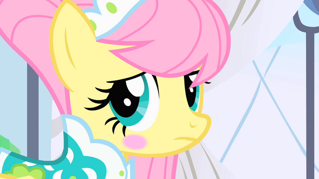 File:Fluttershy looks to her side S1E20.png