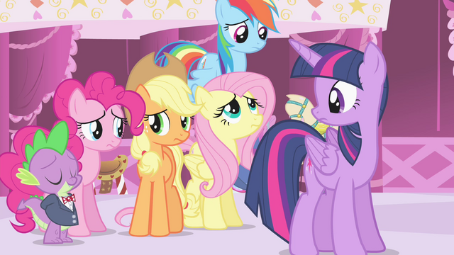 File:Rarity's friends worried S4E13.png