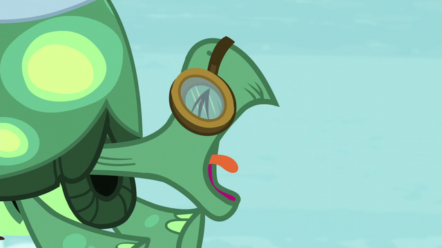 File:Tank yawning S5E5.png