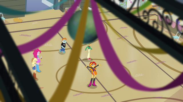 File:Sunset Shimmer criticizes the gym decorations EG.png