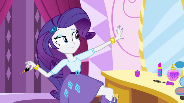 File:Rarity inspecting her nails EG.png