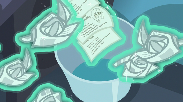 File:Starlight levitates lesson cards out of her wastebin S6E21.png