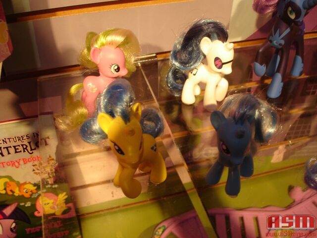 File:ASM's Toy Fair 2012 3.jpg