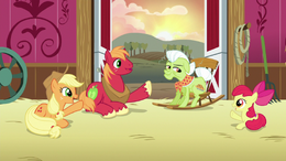AJ, Apple Bloom, and Big Mac point at Granny S6E23