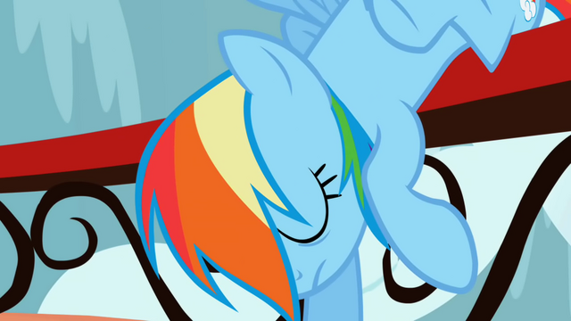 File:Rainbow Dash faints S1E04.png