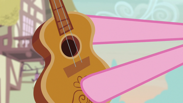 File:Pinkie Pie offering her guitar to Rarity S7E9.png