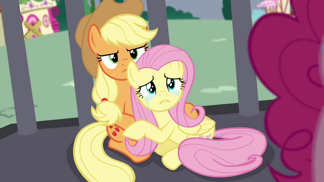 File:Fluttershy crying S4E26.png
