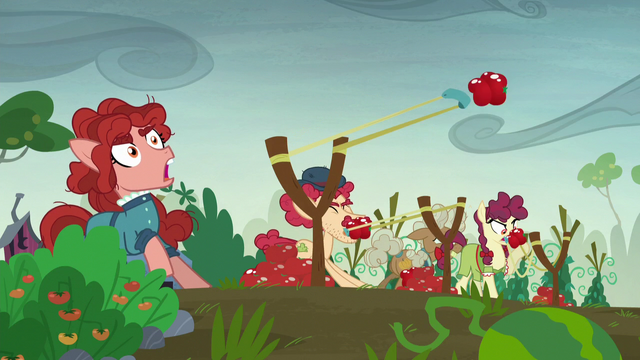 File:Hooffields launch tomatoes at the McColts S5E23.png
