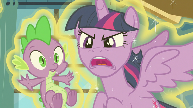 File:Twilight Sparkle snaps at Flurry Heart S7E3.png