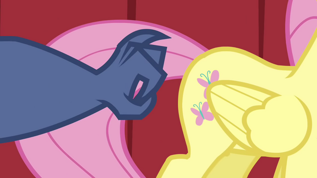 File:Fluttershy Flick1 S2E19.png