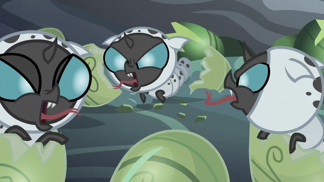 File:Newborn changelings hiss at each other S6E16.png
