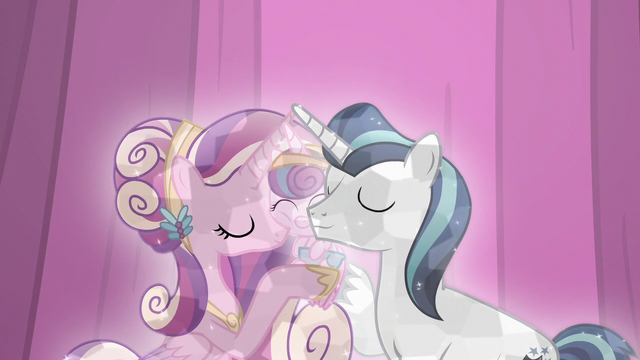 File:Shining Armor and Cadance putting their face onto Flurry Heart in affection S6E2.png
