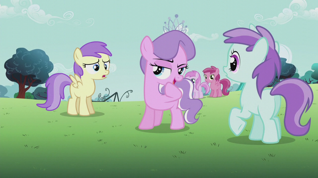 File:Diamond Tiara looking devious S5E18.png